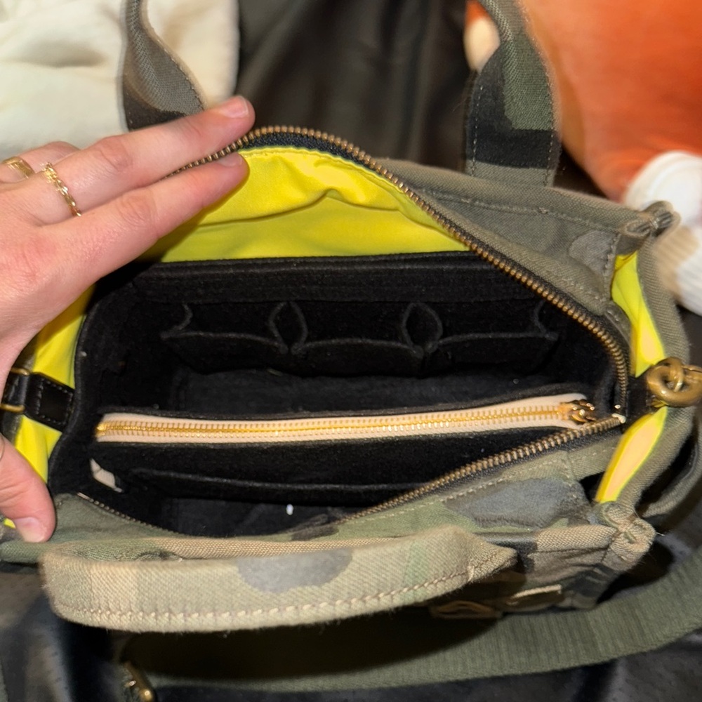 Marc Jacobs small Green Camouflage Tote Bag - Picture 2 of 3
